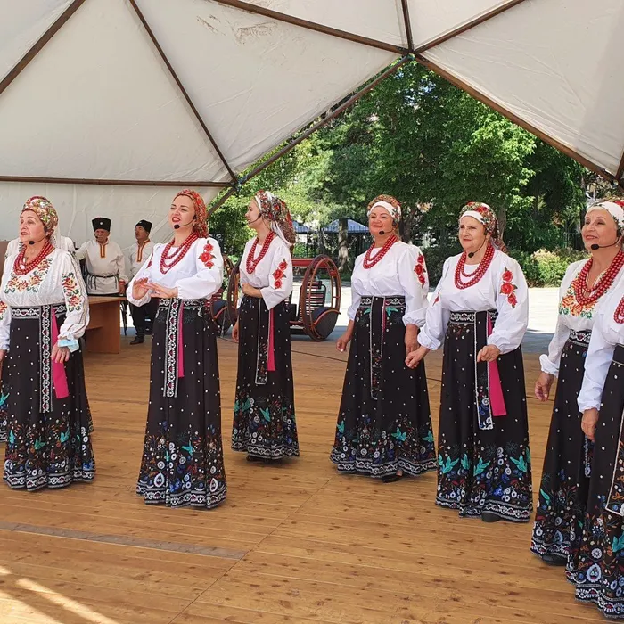 Единый день фольклора на Театральной площади