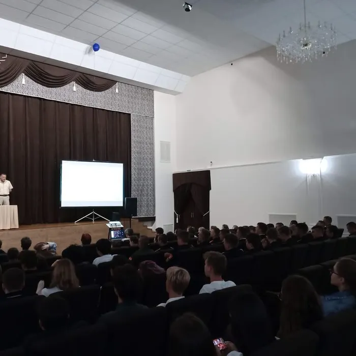 Встреча учащихся СОШ с выдающимся путешественником России Константином Мержоевым 
