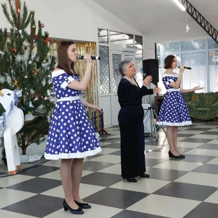  С Новым годом, друзья, с Рождеством!
