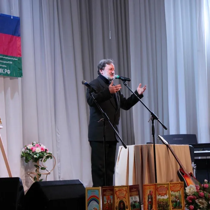 Владимир Никитин выступил для учащихся казачьих классов