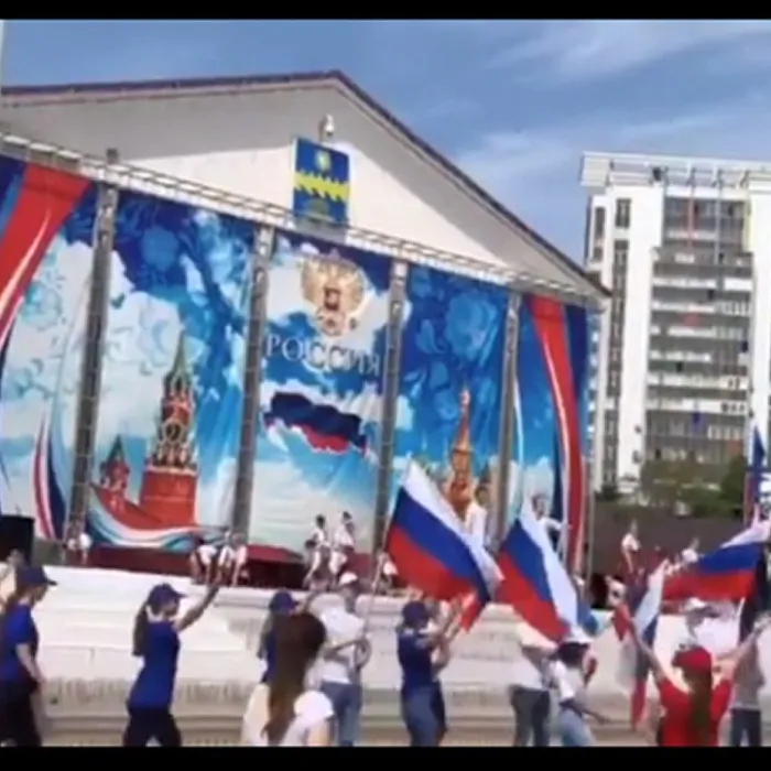 Творческие коллективы поздравляют с праздником!