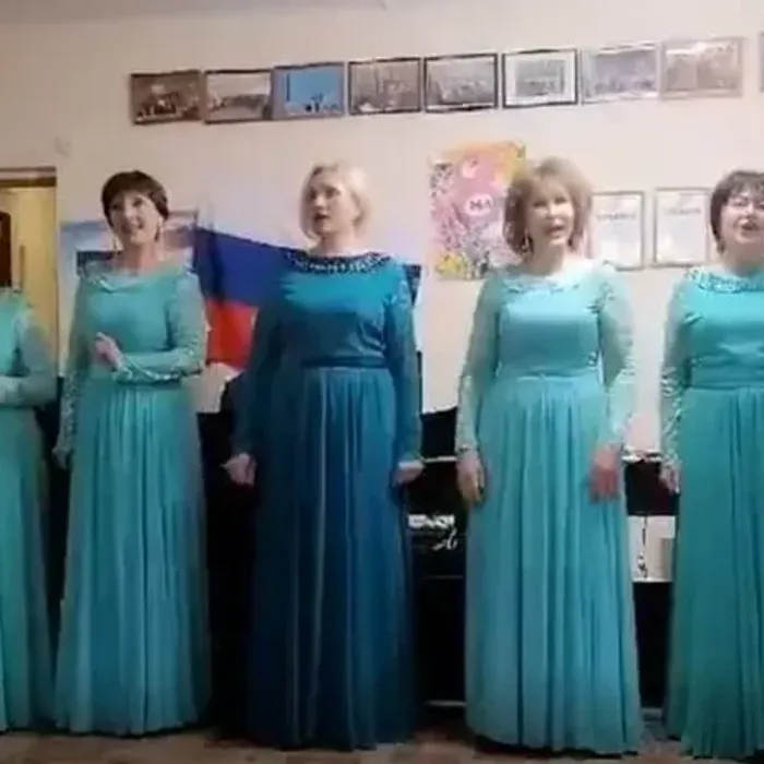 За милых дам!