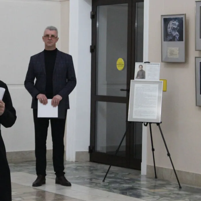 Встреча с автором выставки «Пока мы лиц не обрели»