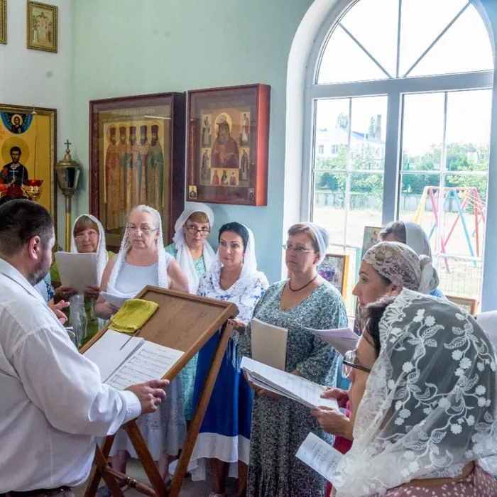 Академический хор пел в храме