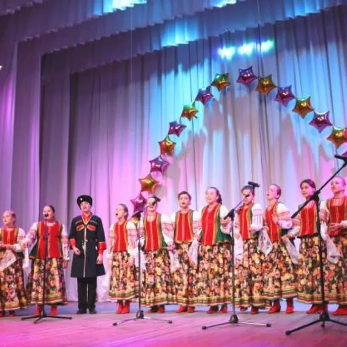 Для анапских школьников провели концерт народной музыки