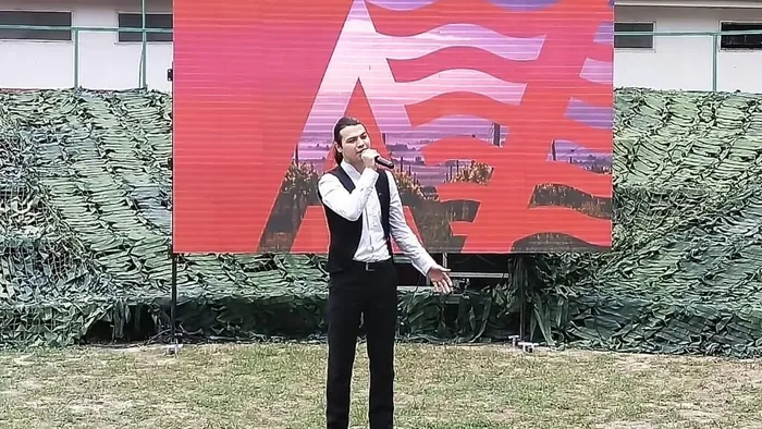 Друзья и Сюрприз