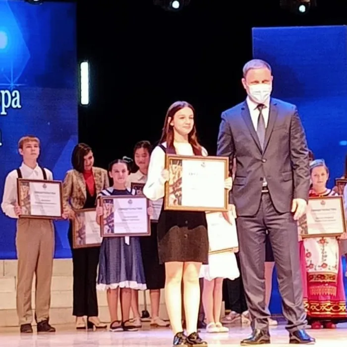 Поздравляем участниц коллективов центра культуры "Родина" с наградой!