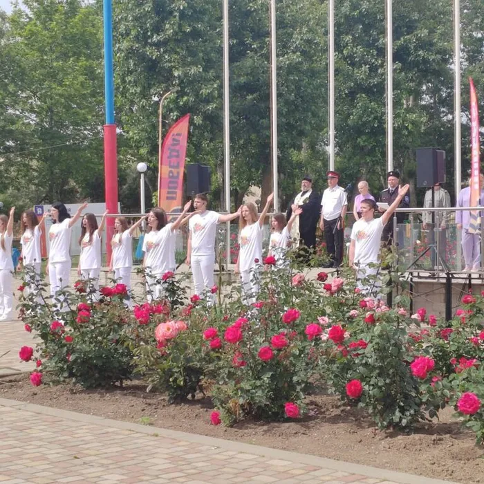 "Друзья" на казачьем слете 