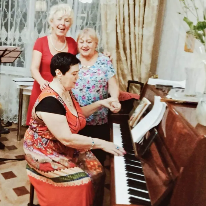 Тебе, родная!