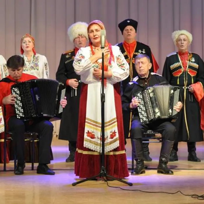 Завершен краевой смотр на подтверждение званий коллективов